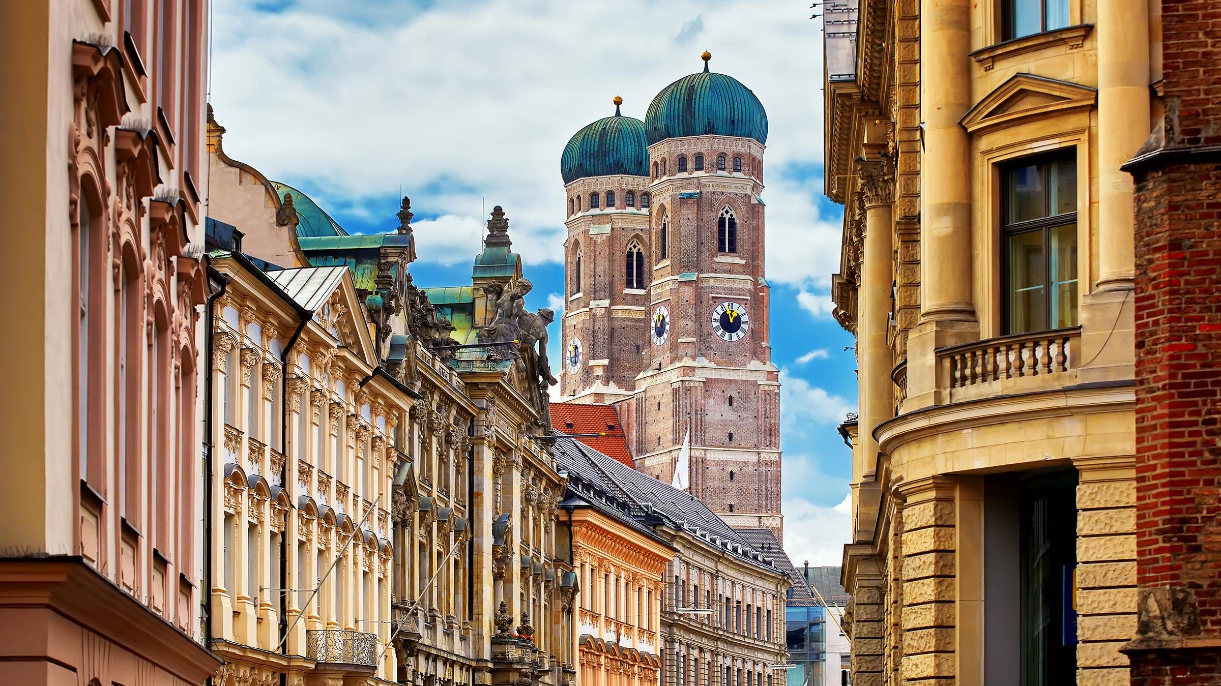 Frauenkirche - H4 Hotel München Messe - Offizielle Webseite Frauenkirche - H4 Hotel München Messe - Offizielle Webseite