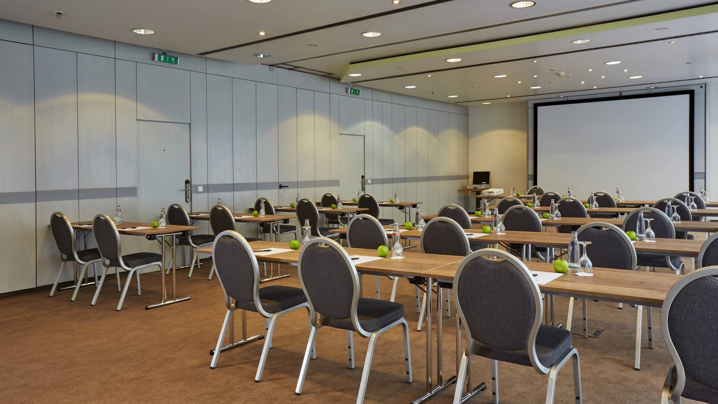 Modern meeting rooms at the H+ Hotel Stuttgart Herrenberg - Official website Modern meeting rooms at the H+ Hotel Stuttgart Herrenberg - Official website