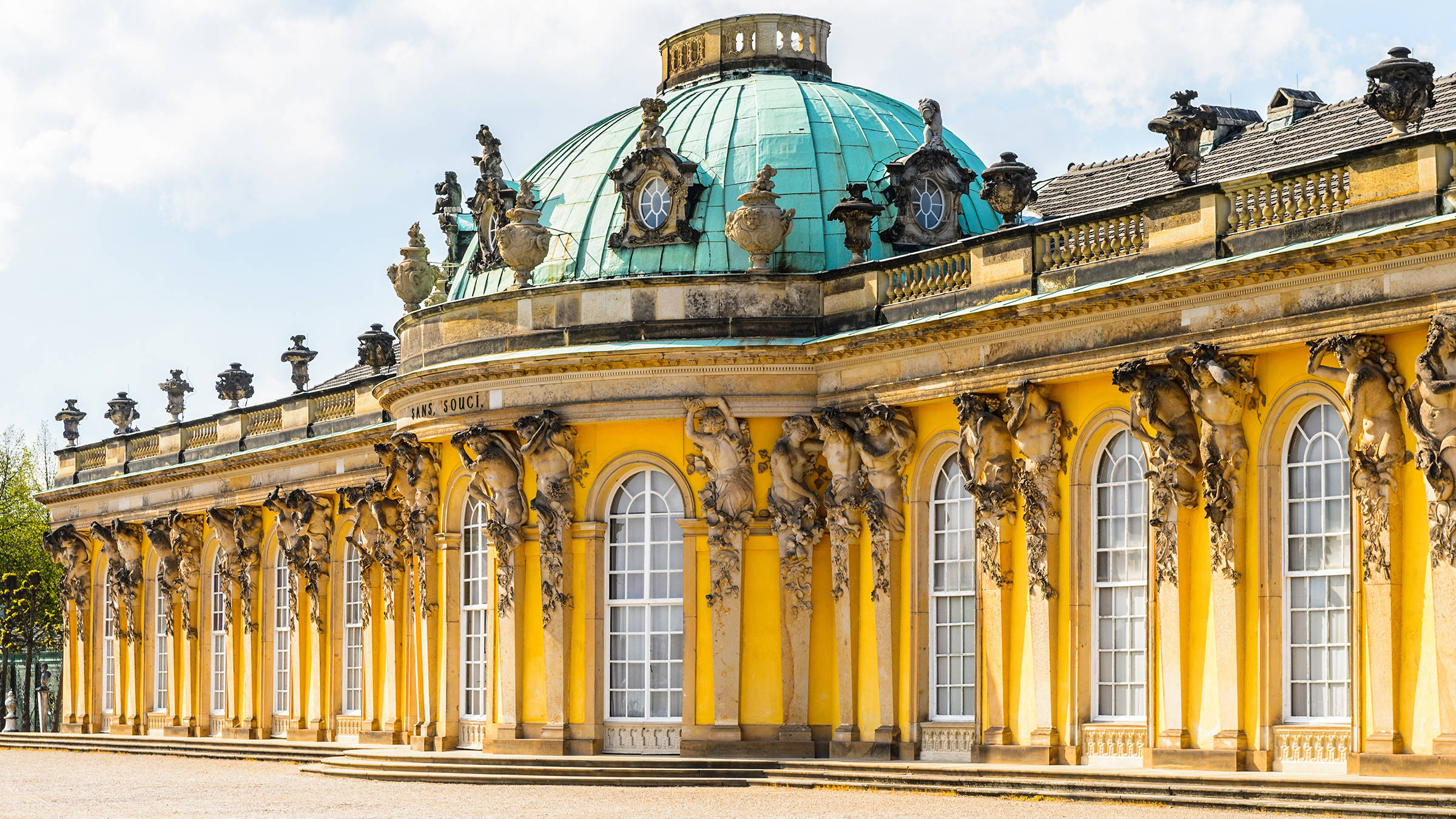 Castle Sanssouci in Potsdam - Hyperion Hotel Berlin - Official website