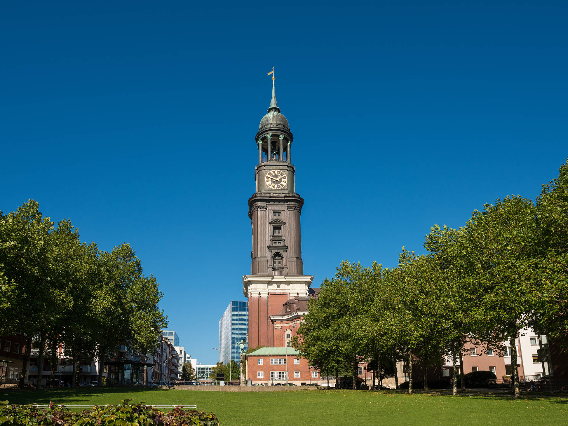 St. Michaeliskirche Hamburg | H-Hotels.com St. Michaeliskirche Hamburg | H-Hotels.com