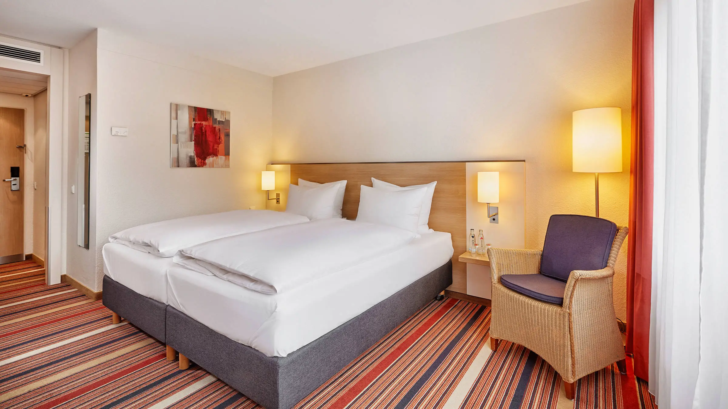 Camere grandi e confortevoli H+ Hotel Bochum