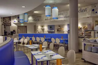 Breakfast restaurant - H2 Hotel Berlin Alexanderplatz