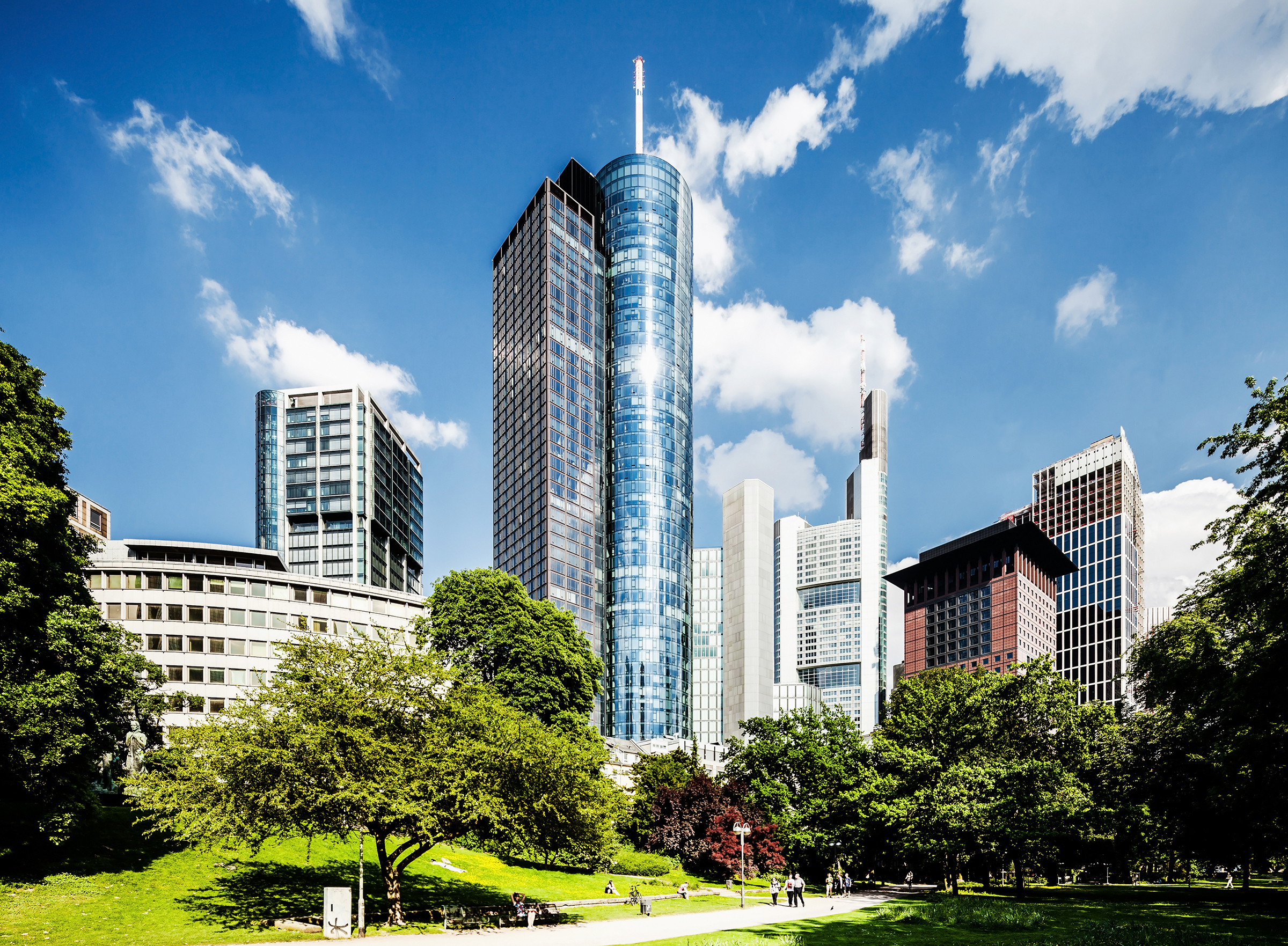 Main Tower von Frankfurt | H-Hotels.com