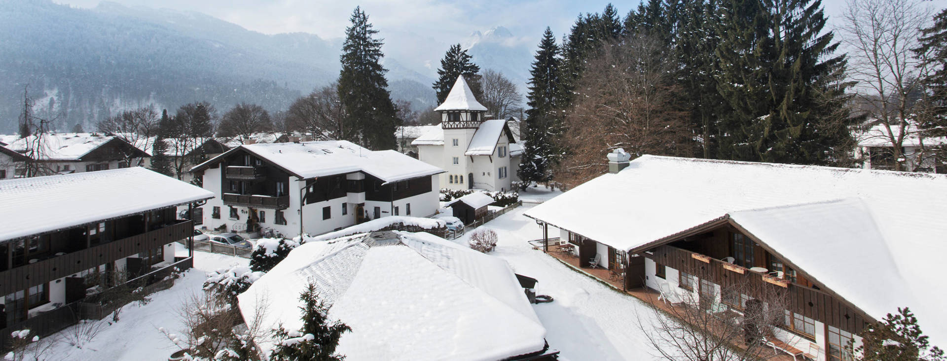 Außenbereich vom Hyperion Hotel Garmisch-Partenkirchen - Offizielle Webseite