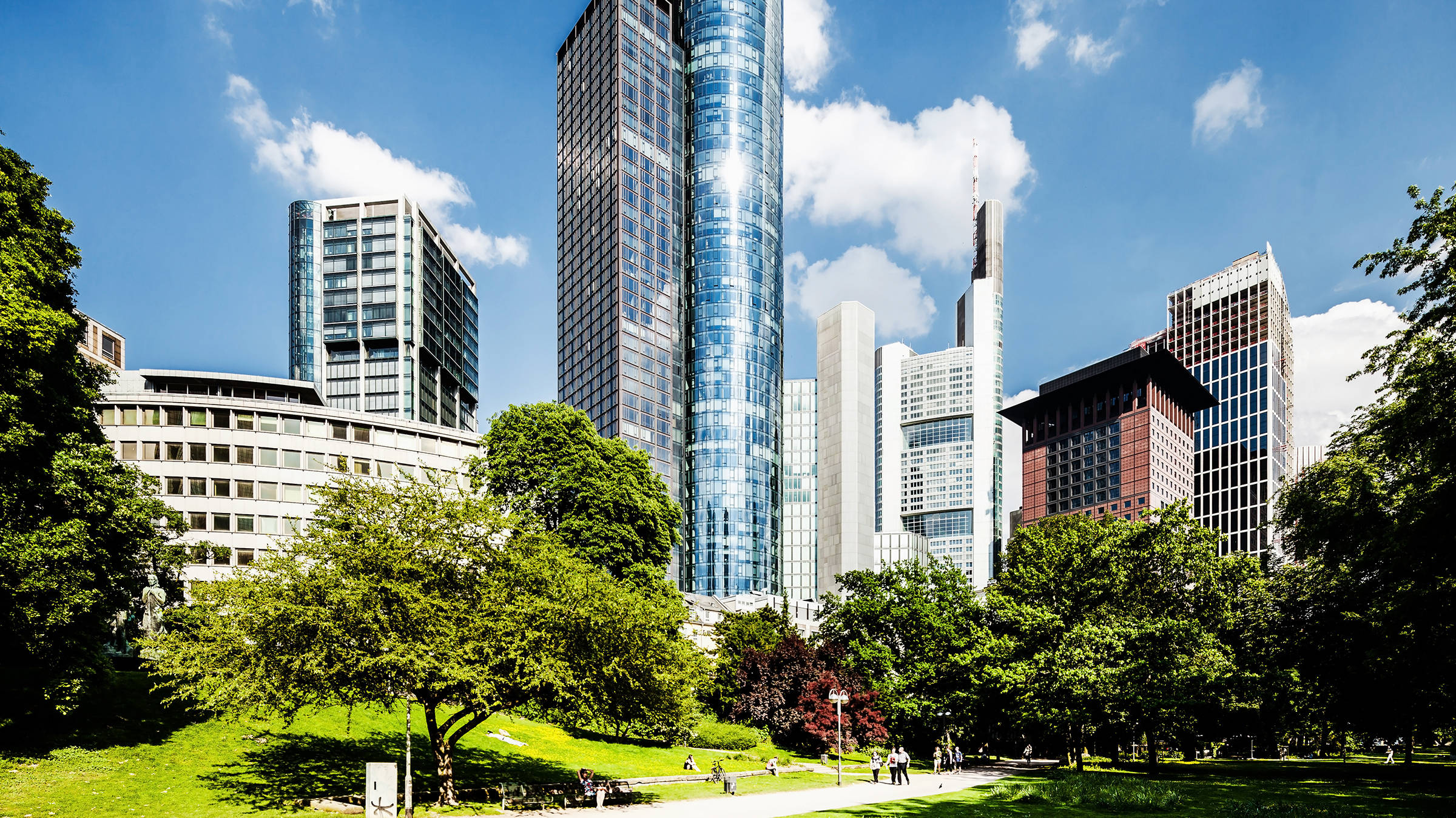 Frankfurt entdecken mit dem H+ Hotel Wiesbaden Niedernhausen - Offizielle Webseite Frankfurt entdecken mit dem H+ Hotel Wiesbaden Niedernhausen - Offizielle Webseite