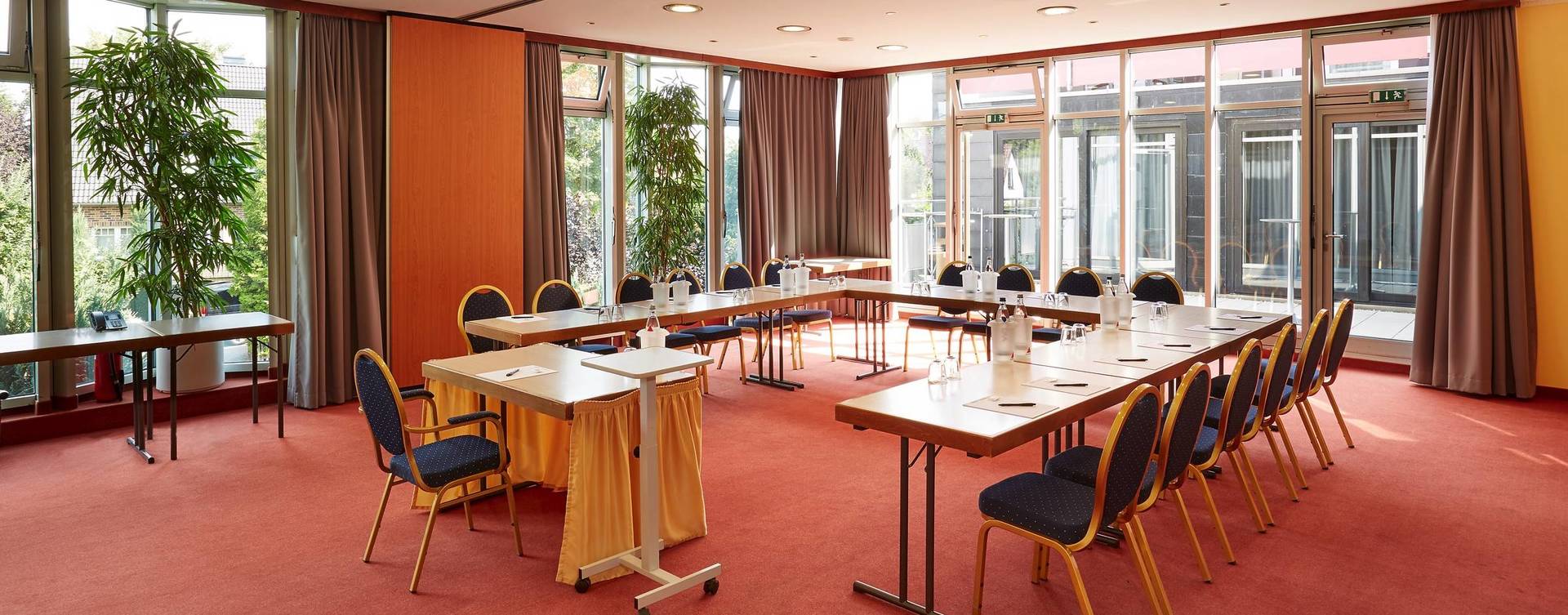 Voll ausgestattete Tagungsräume im H+ Hotel Goslar - Offizielle Webseite