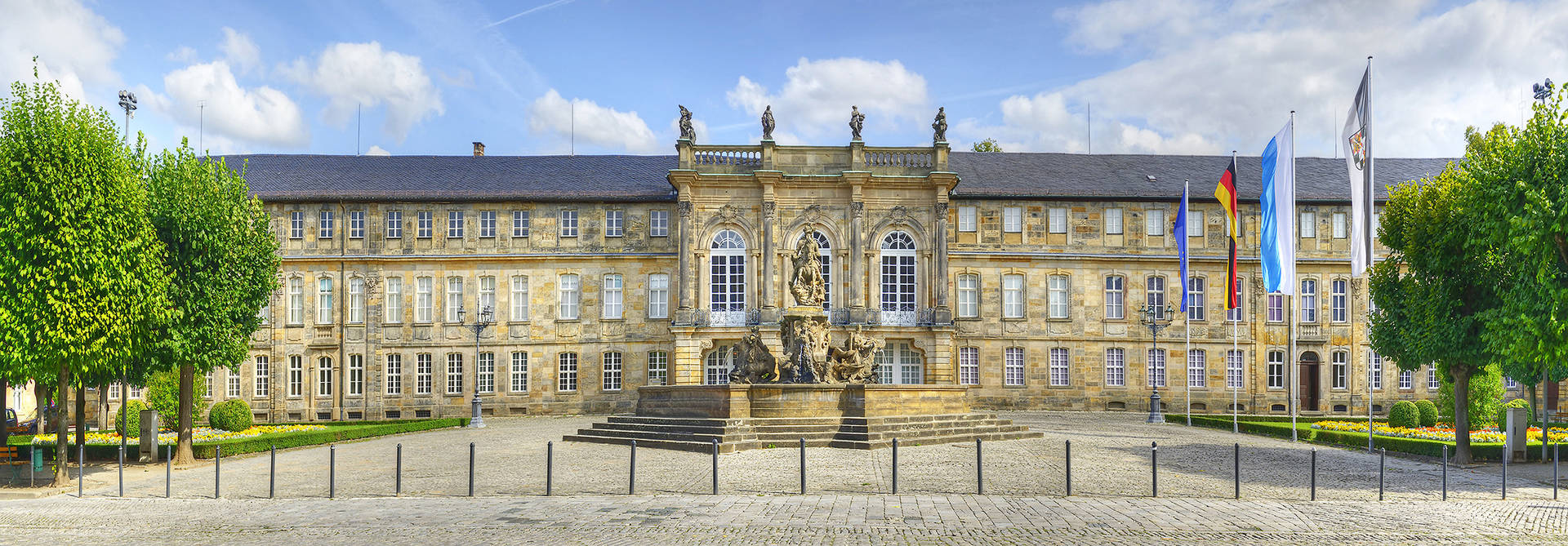 Nieuwe paleis in de buurt van het H4 Hotel Residenzschloss Bayreuth - Officiële website