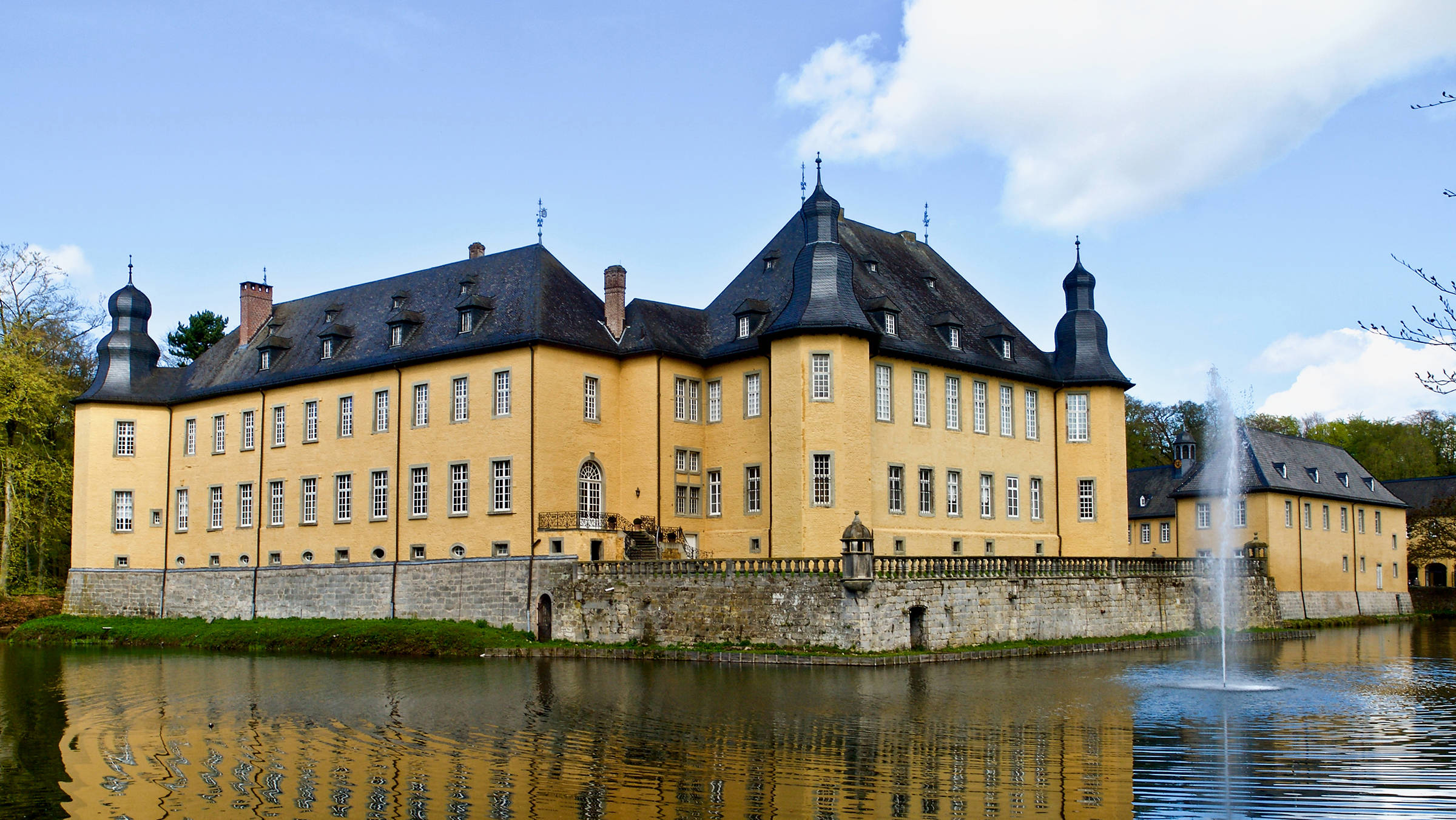 Schloss Dyck - H2 Hotel Düsseldorf Seestern