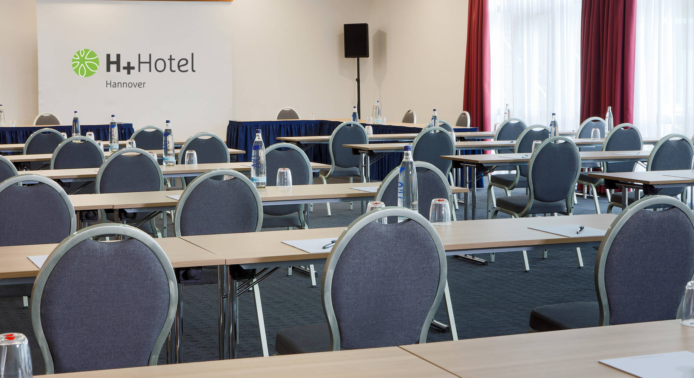 Meeting room at the H+ Hotel Hannover - Official websie Meeting room at the H+ Hotel Hannover - Official websie