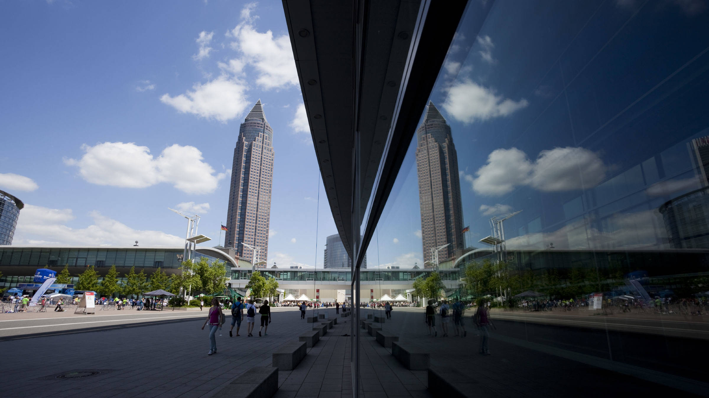Messeturm von Frankfurt | H-Hotels.com Messeturm von Frankfurt | H-Hotels.com
