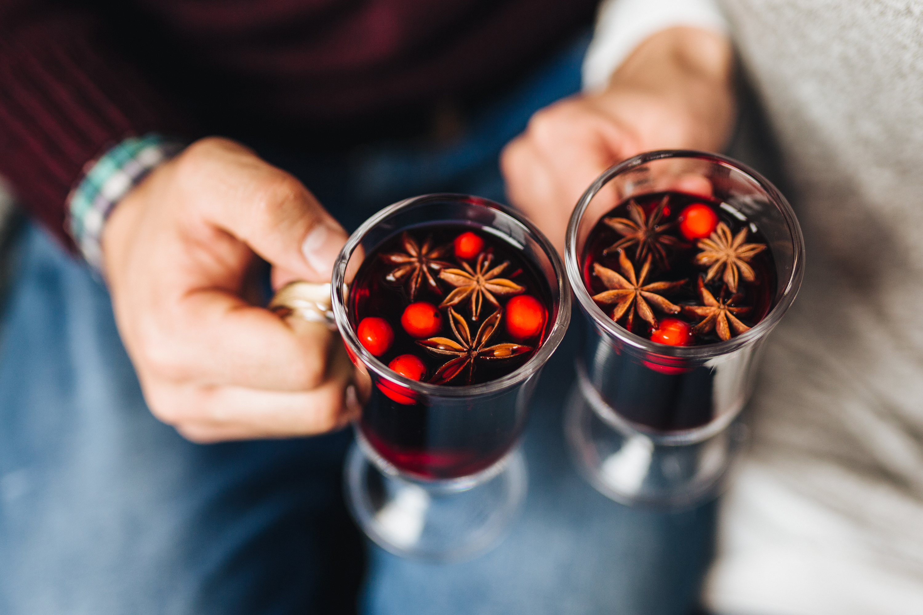 Incentive Schlittelplausch mit Glühwein-Apéro - Tagungen mit H-Hotels.com Incentive Schlittelplausch mit Glühwein-Apéro - Tagungen mit H-Hotels.com