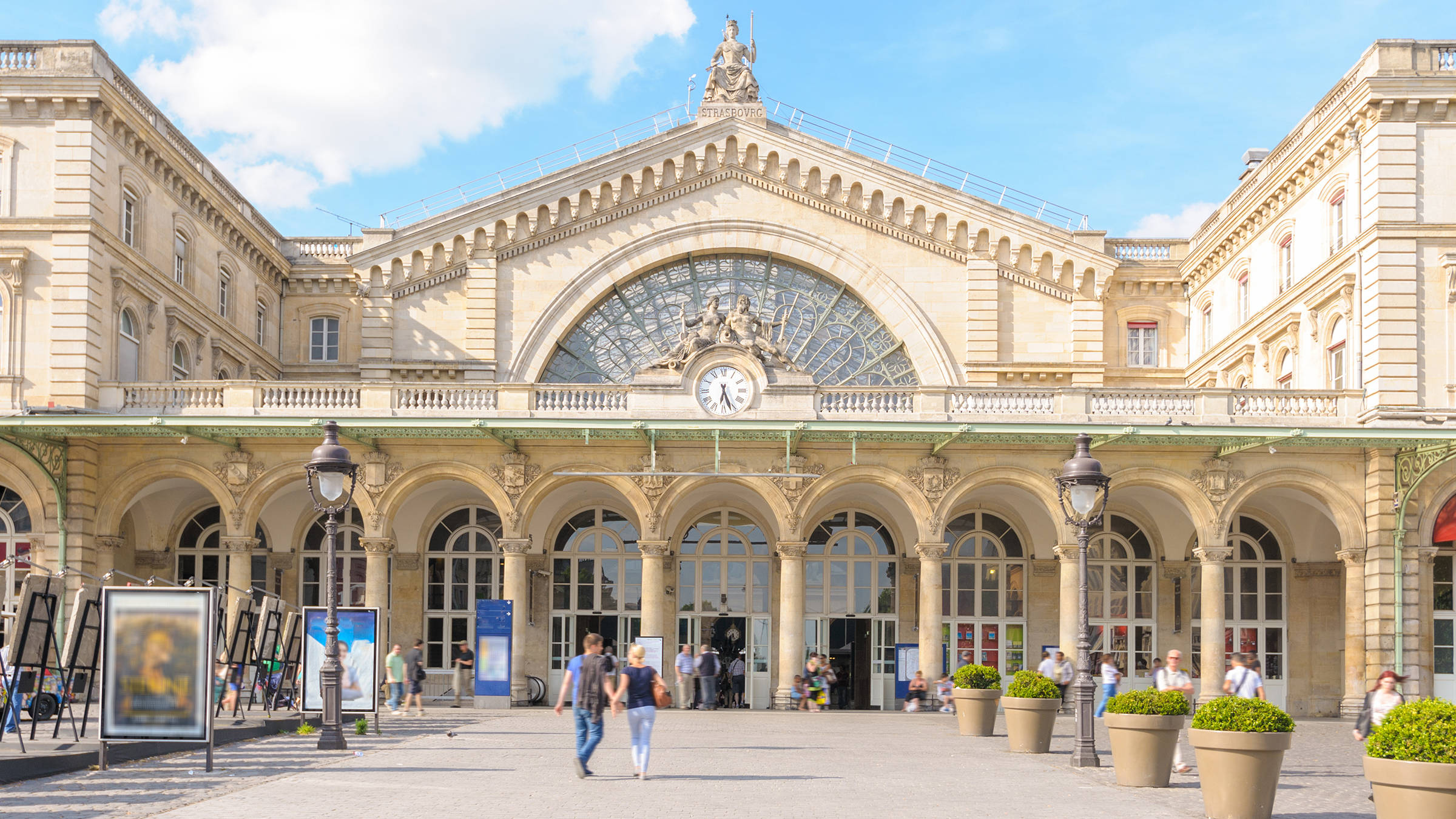 Gare de l'Est - H4 Hotel Paris Pleyel - Offizielle Webseite