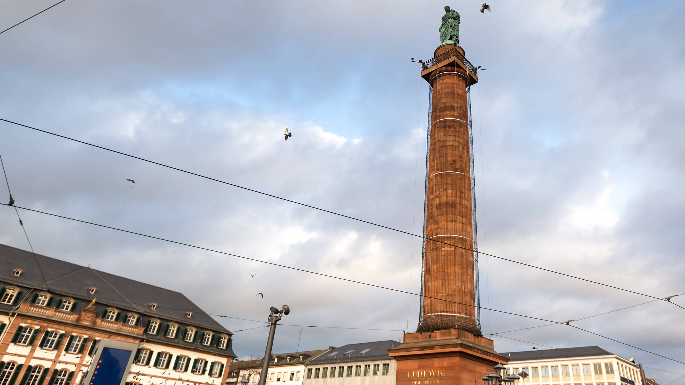 Ludwigsmonument - H+ Hotel Darmstadt - Offizielle Webseite Ludwigsmonument - H+ Hotel Darmstadt - Offizielle Webseite