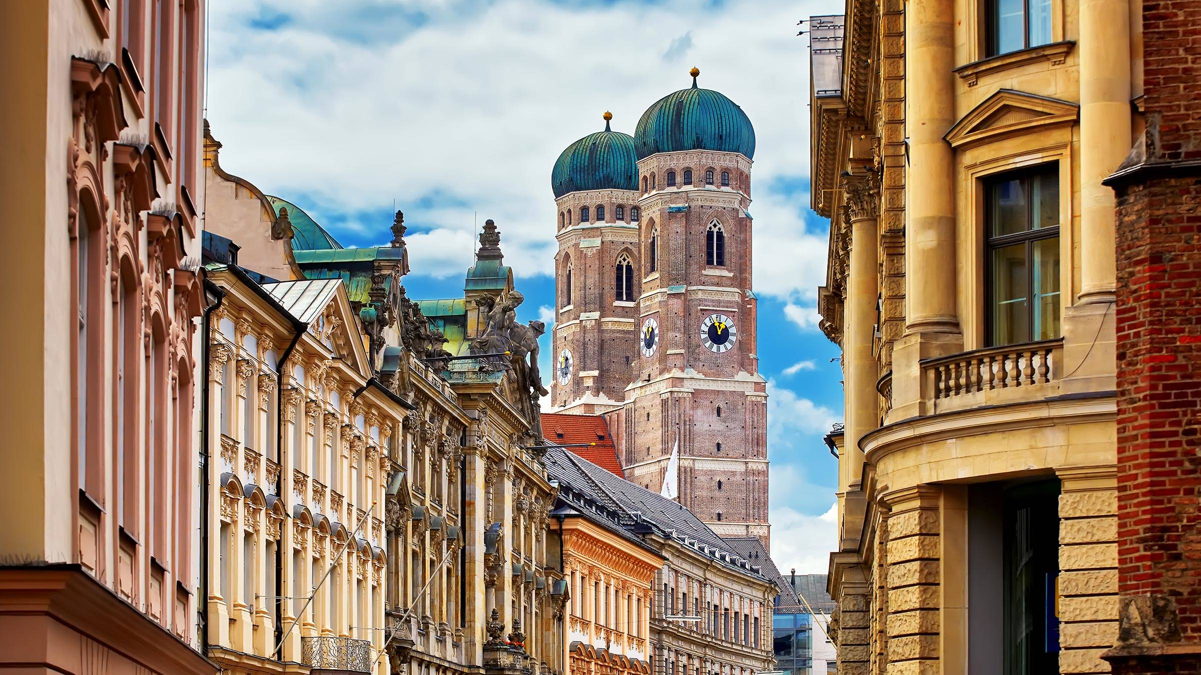 Frauenkirche - H4 Hotel München Messe - Official website Frauenkirche - H4 Hotel München Messe - Official website
