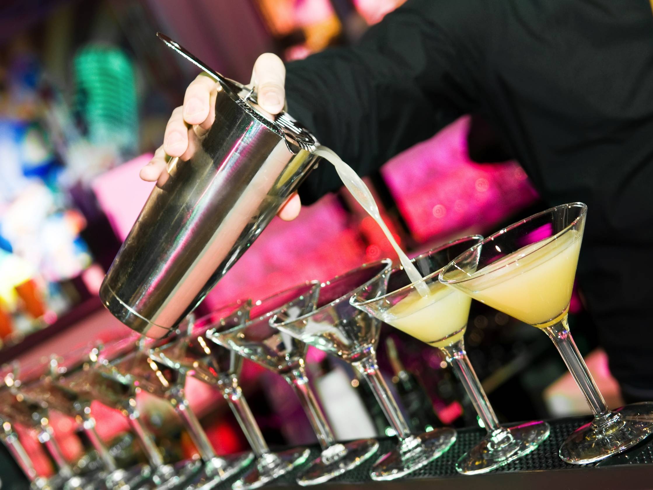 Cocktails in der SonnenscheinEtage genißen | H-Hotels.com Cocktails in der SonnenscheinEtage genißen | H-Hotels.com
