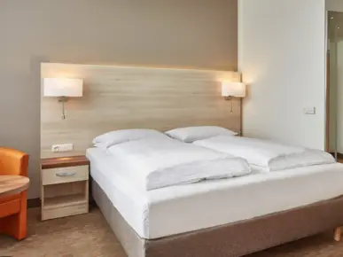 Herzlich Willkommen im H+ Hotel Berlin Mitte - Offizielle Webseite Herzlich Willkommen im H+ Hotel Berlin Mitte - Offizielle Webseite