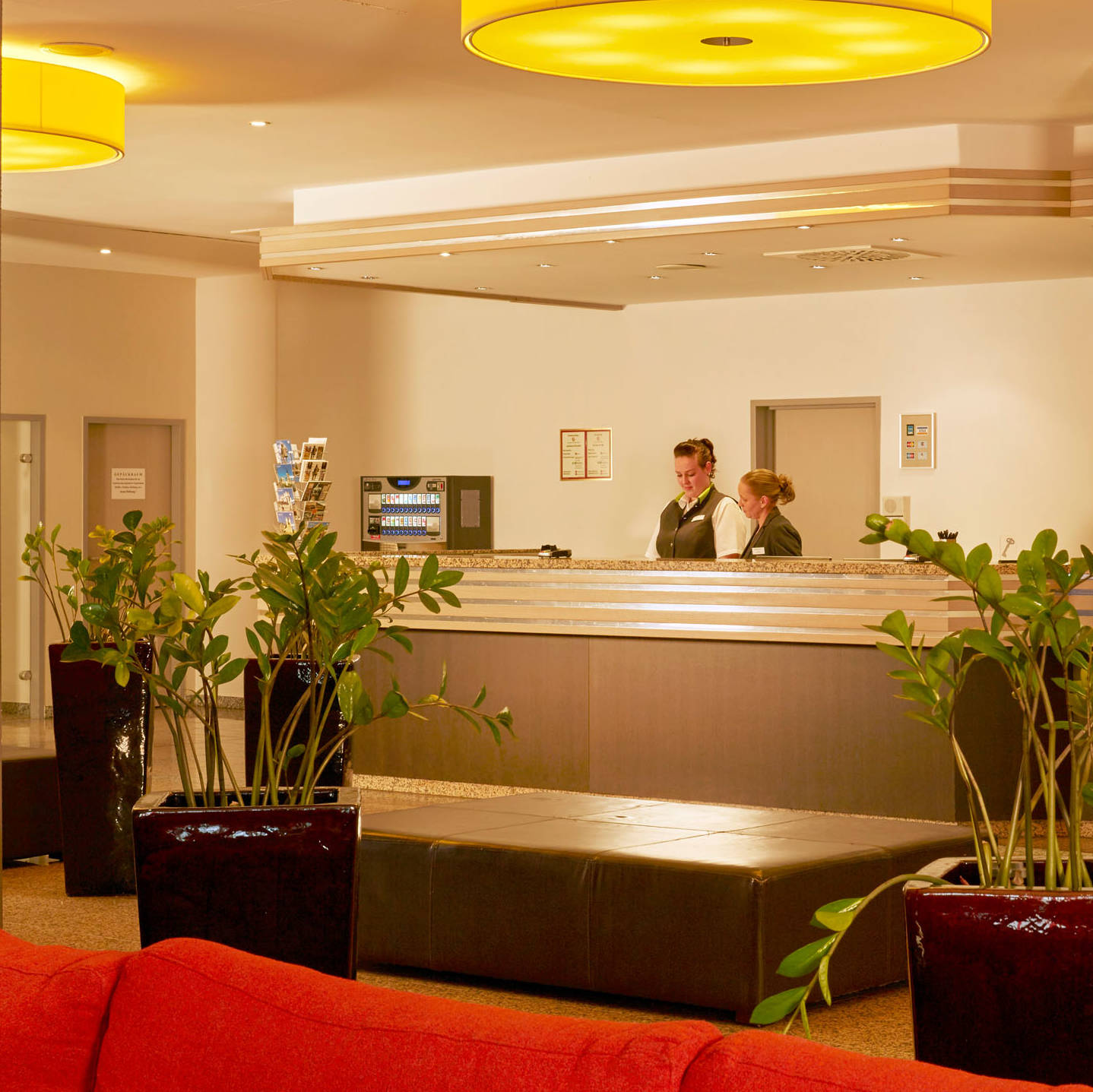Контакт - H+ Hotel Leipzig-Halle