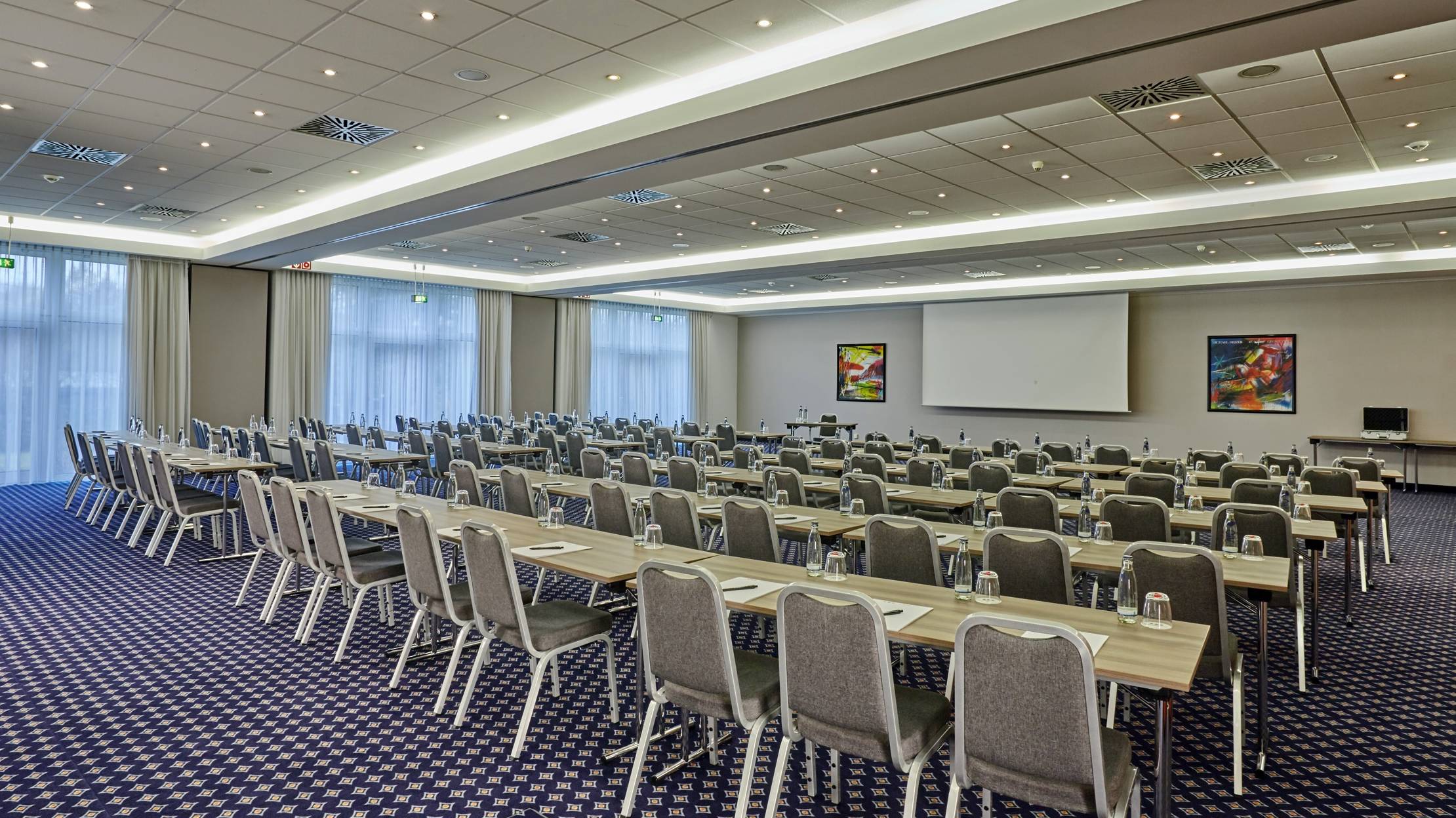 Meeting room at the H4 Hotel Leipzig - Official ebsite Meeting room at the H4 Hotel Leipzig - Official ebsite