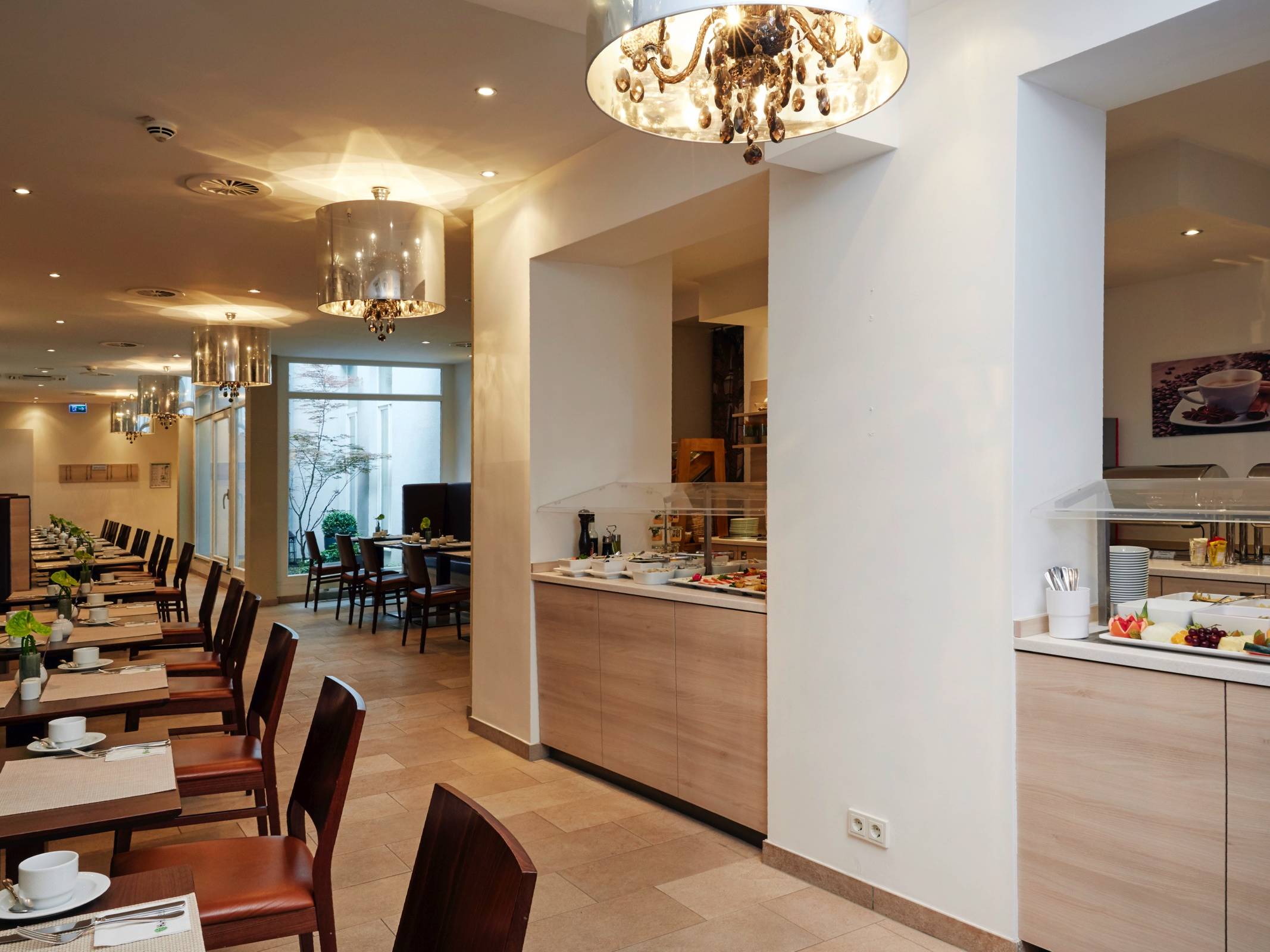 Restaurant im H+ Hotel München - Offizielle Webseite Restaurant im H+ Hotel München - Offizielle Webseite