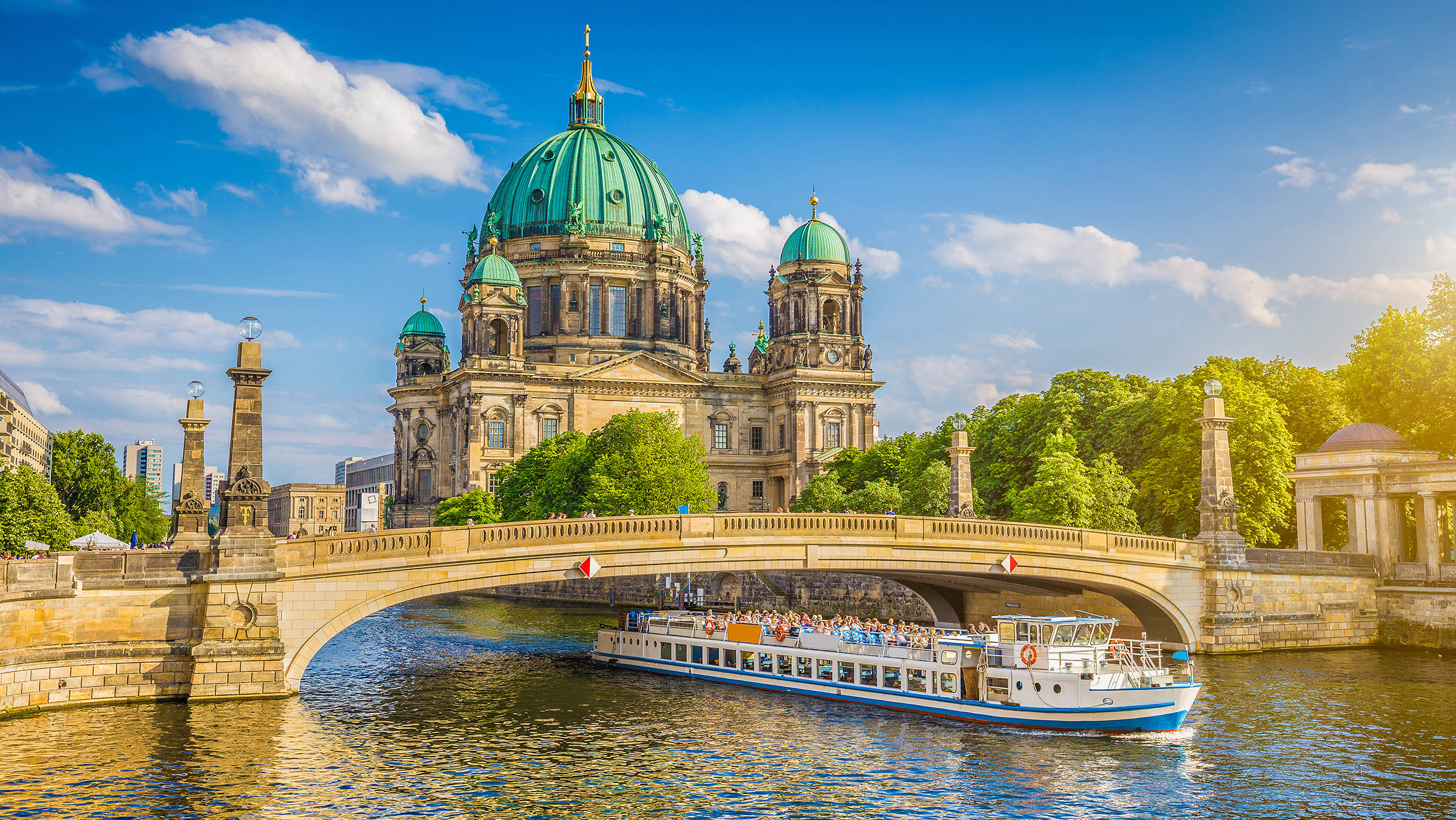 Museumsinsel - Hotels in Berlin bei H-Hotels.com günstig buchen Museumsinsel - Hotels in Berlin bei H-Hotels.com günstig buchen