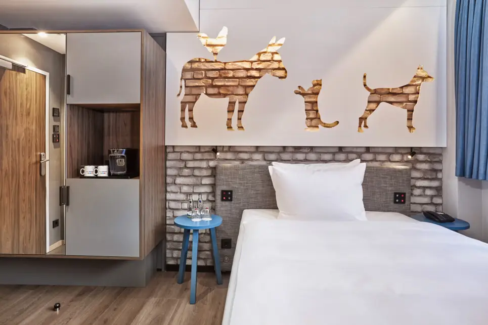 Modern room at the H+ Hotel Bremen