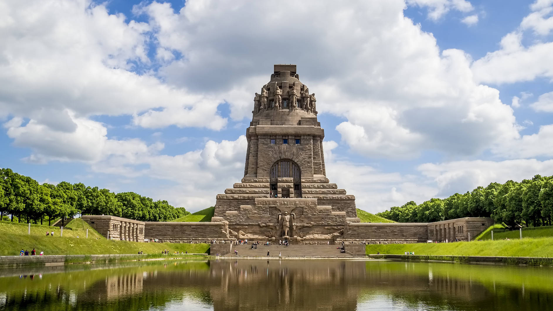 Völkerschlachtdenkmal in Leipzig - H4 Hotel Leipzig - Offizielle Webseite Völkerschlachtdenkmal in Leipzig - H4 Hotel Leipzig - Offizielle Webseite