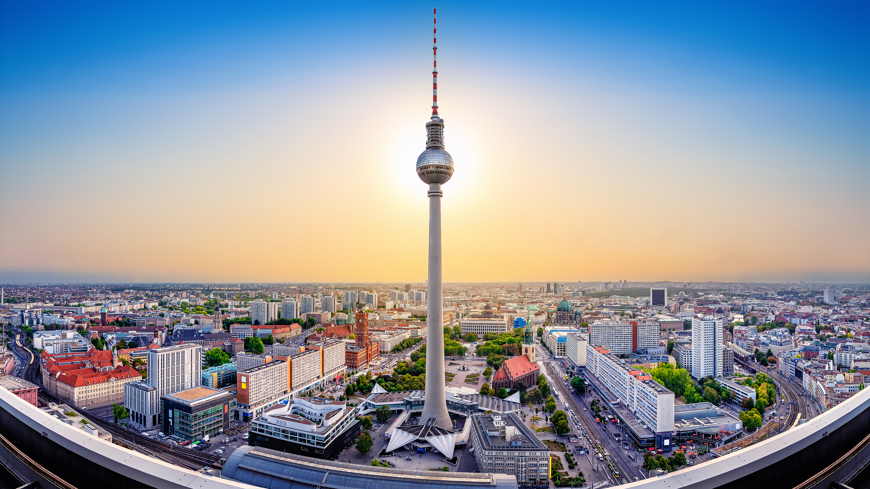 Fernsehturm - H4 Hotel Berlin Alexanderplatz Fernsehturm - H4 Hotel Berlin Alexanderplatz