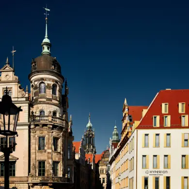 Locatie bij het - HYPERION Hotel Dresden am Schloss
