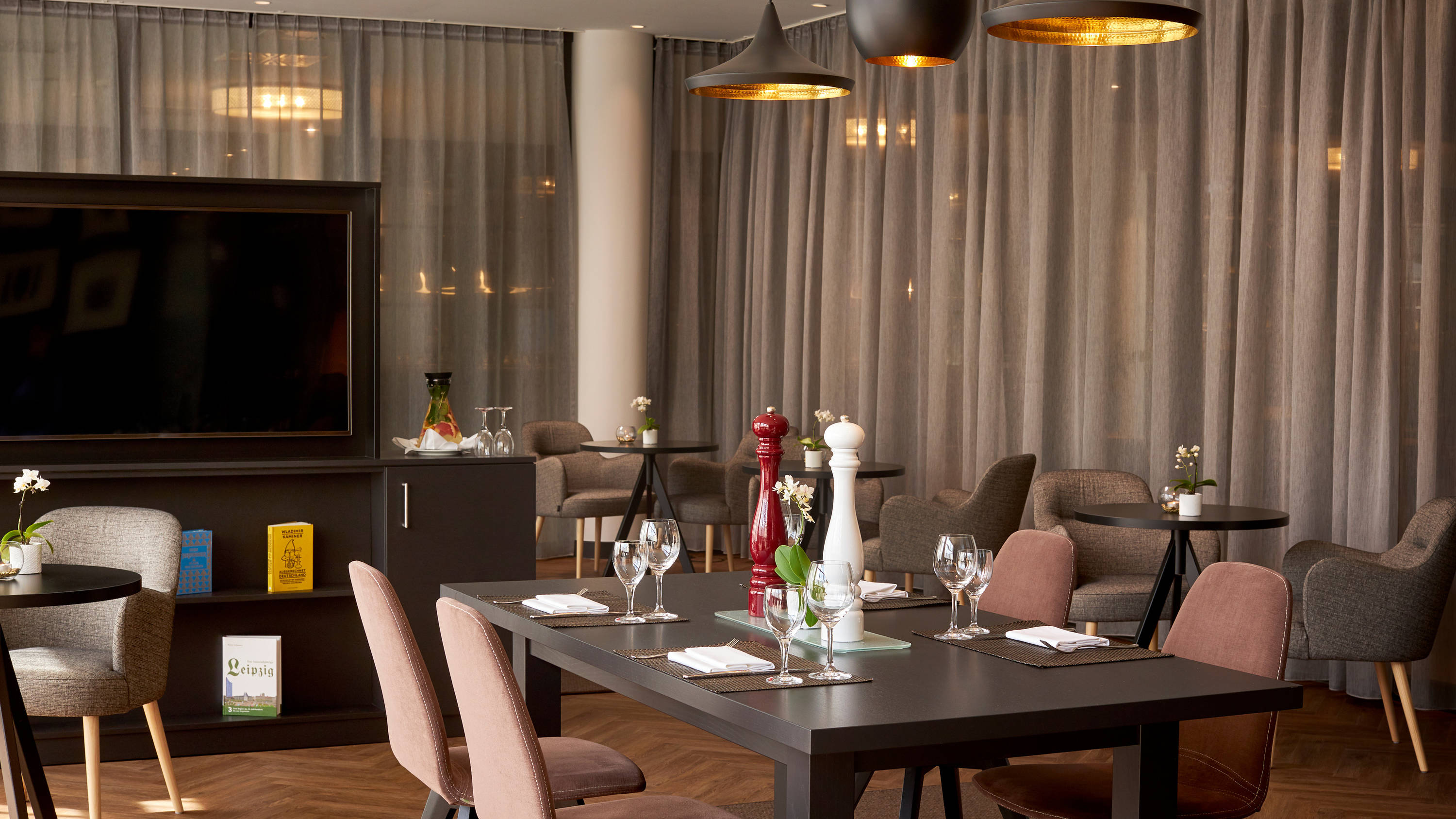 Executive Lounge - H4 Hotel Leipzig - Official website Executive Lounge - H4 Hotel Leipzig - Official website