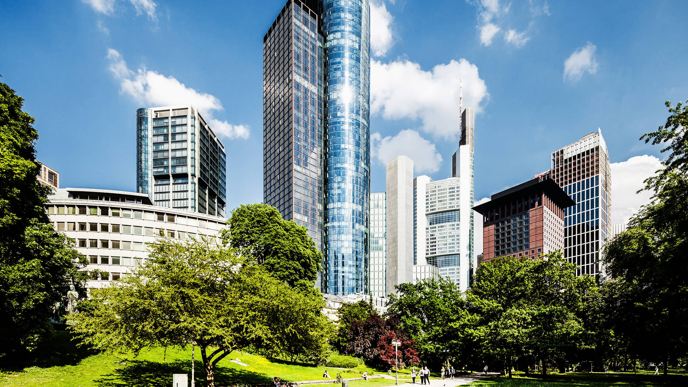 Discover Frankfurt with the H+ Hotel Wiesbaden Niedernhausen - Official website Discover Frankfurt with the H+ Hotel Wiesbaden Niedernhausen - Official website