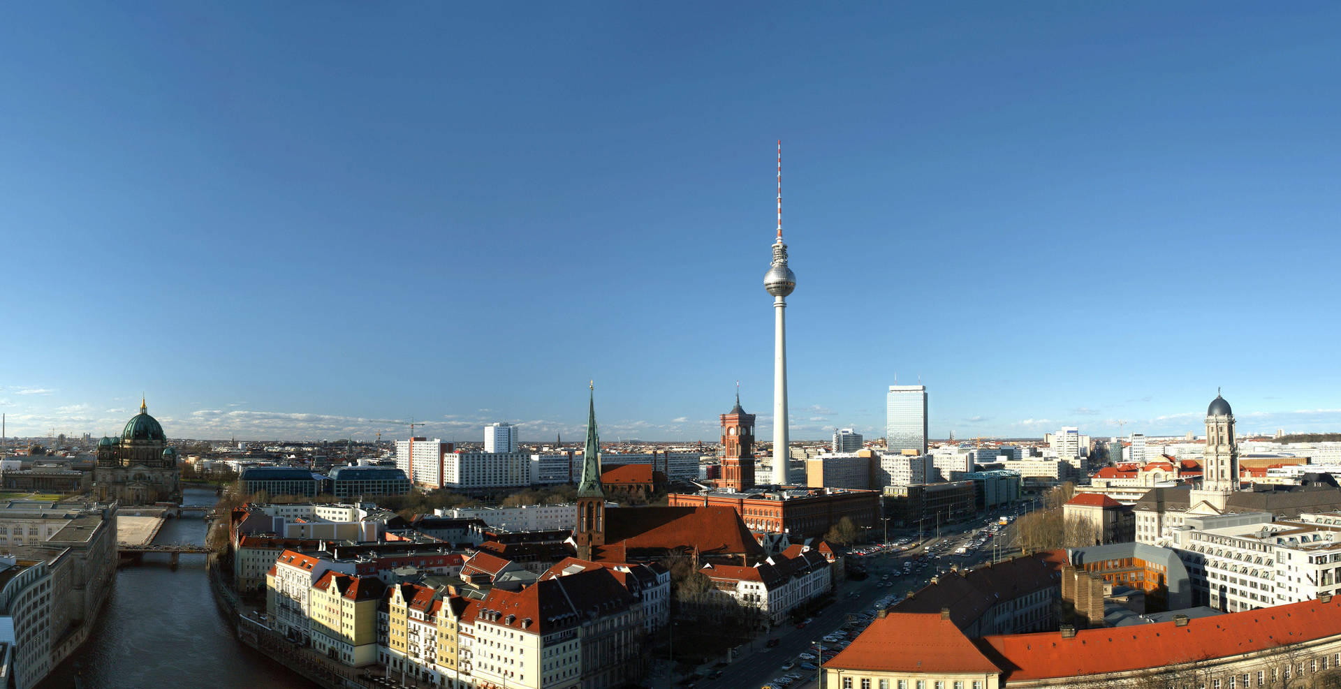 Skyline Berlin - H+ Hotels - Offizielle Webseite