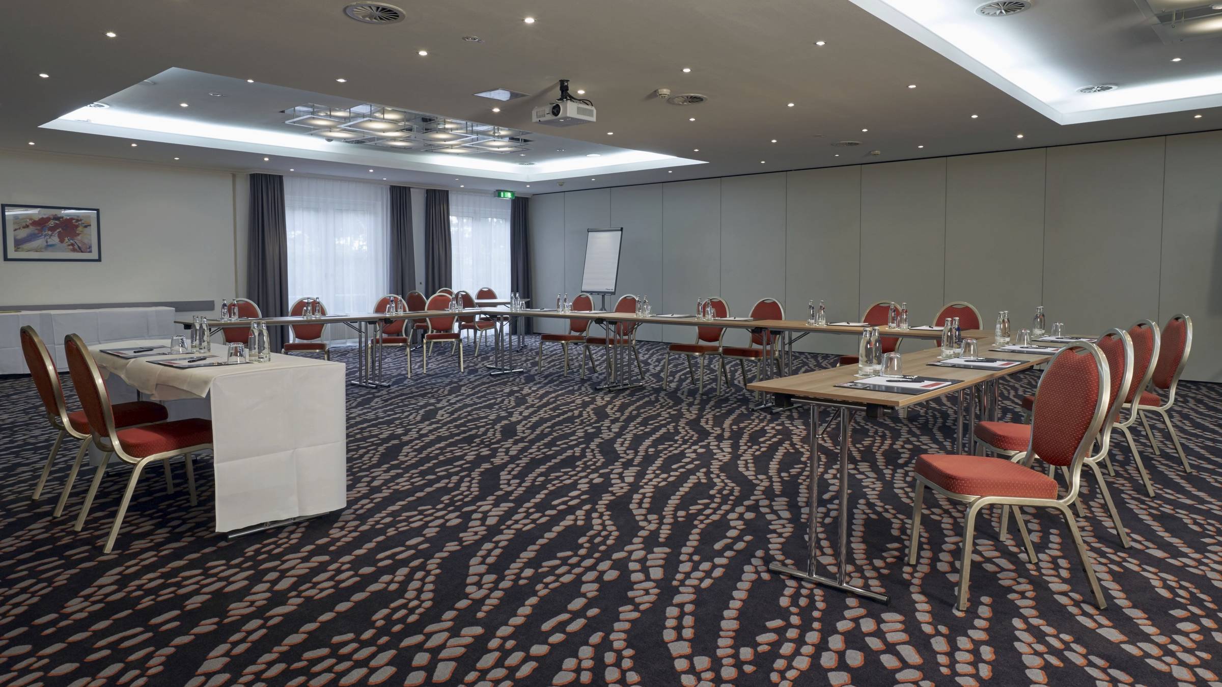 Foyer - H+ Hotel Frankfurt Airport West - Official website Foyer - H+ Hotel Frankfurt Airport West - Official website