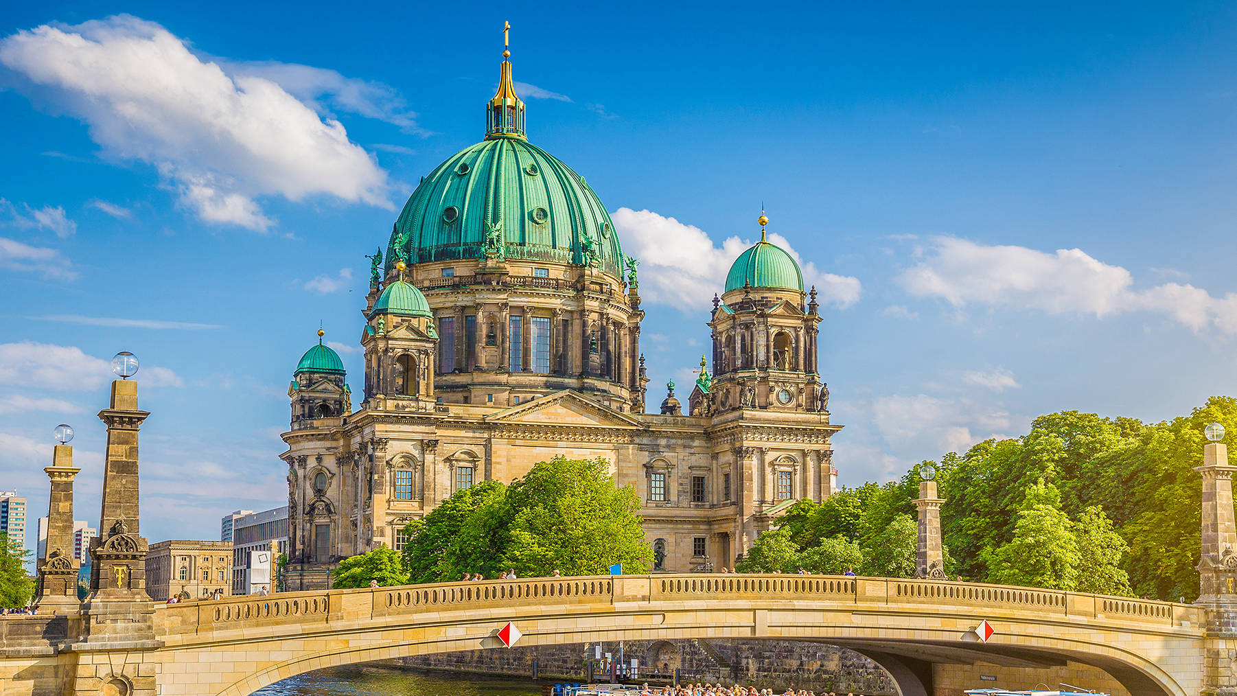 Berliner Dom - H2 Hotel Berlin Alexanderplatz - Offizielle Webseite Berliner Dom - H2 Hotel Berlin Alexanderplatz - Offizielle Webseite