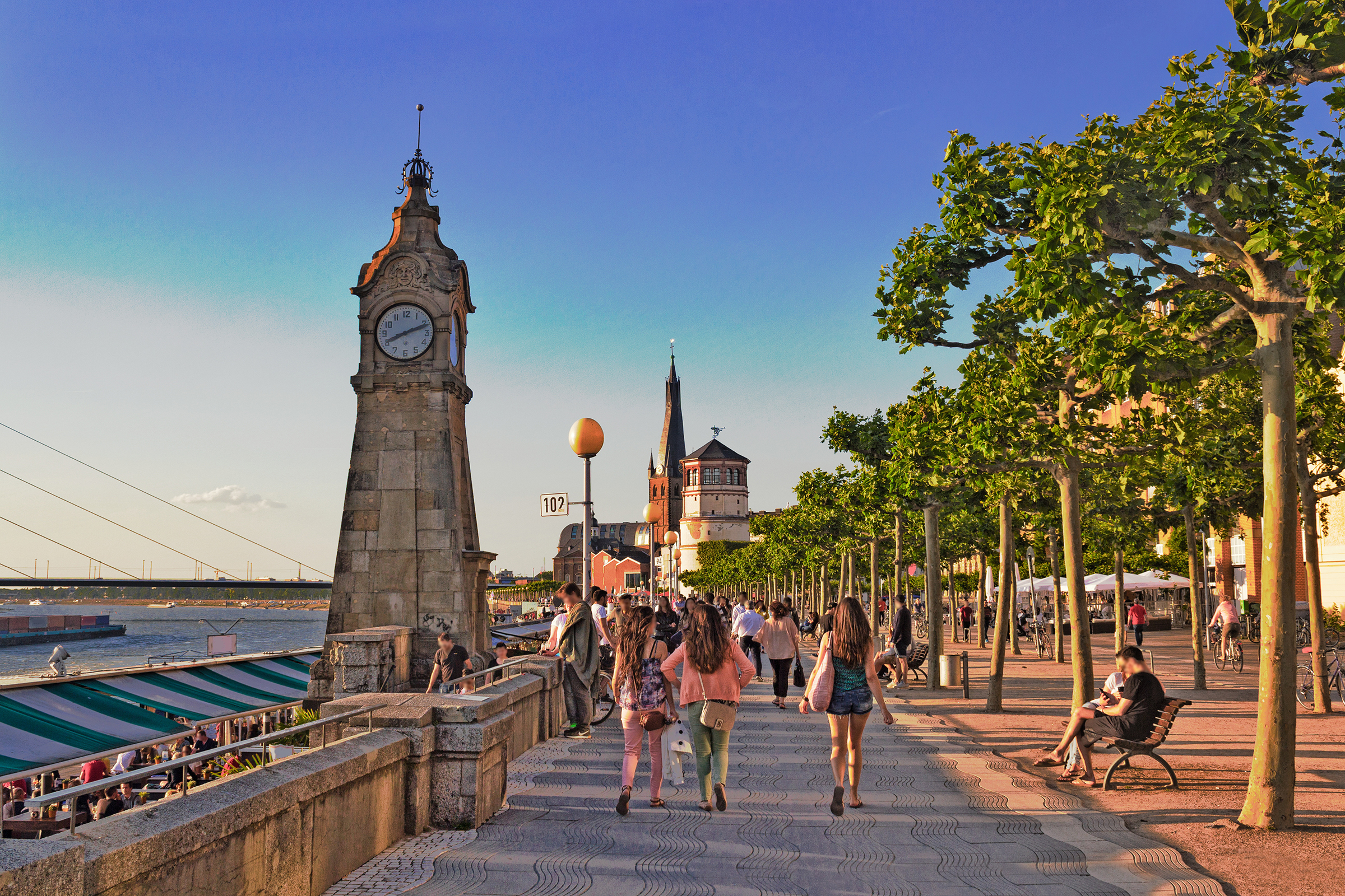 набережной Düsseldorf | H-Hotels.com набережной Düsseldorf | H-Hotels.com