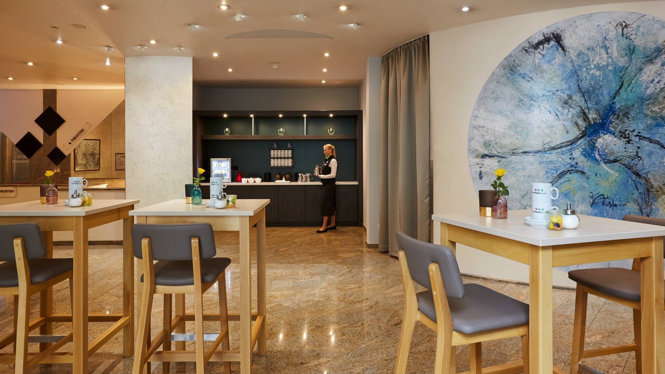 Coffee break during meetings - H+ Hotel Stuttgart Herrenberg - Official website Coffee break during meetings - H+ Hotel Stuttgart Herrenberg - Official website