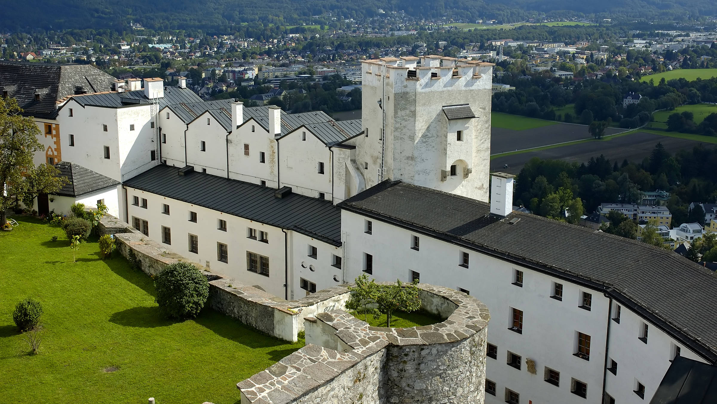 Festung Hohen Salzburg in der Nähe vom H+ Hotel Salzburg - Offizielle Webseite Festung Hohen Salzburg in der Nähe vom H+ Hotel Salzburg - Offizielle Webseite