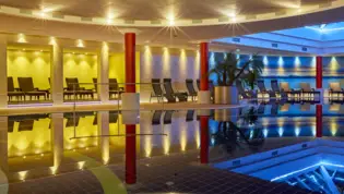 Swimming pool at the H+ Hotel & SPA Friedrichroda - Official website