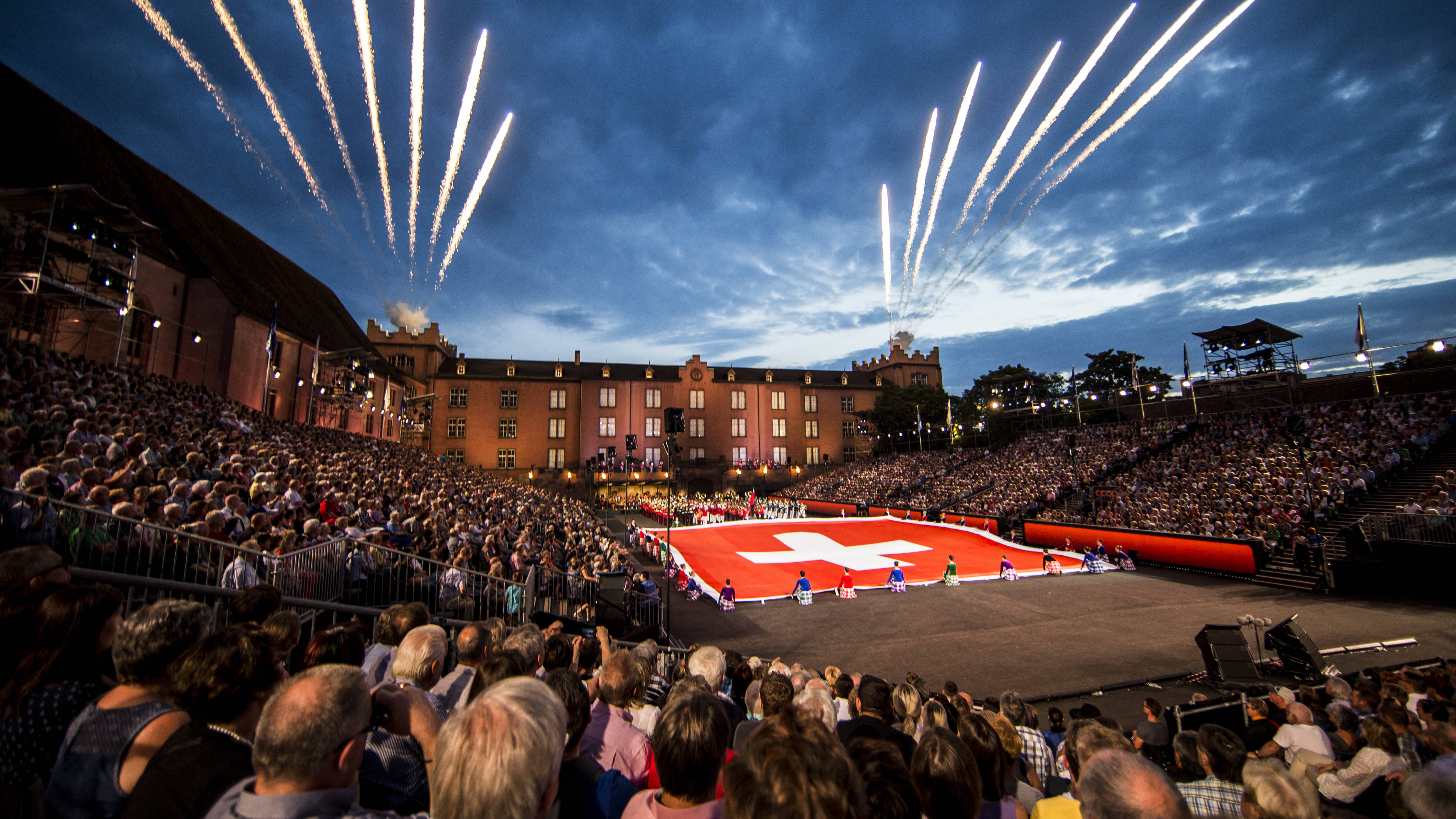 Beste Sicht auf das Basel Tattoo - Ramada Plaza Basel Hotel & Conference Center - Offizielle Webseite Beste Sicht auf das Basel Tattoo - Ramada Plaza Basel Hotel & Conference Center - Offizielle Webseite