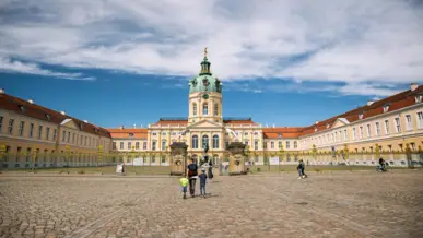 Hofgarten vom Schloss Charlottenburg.