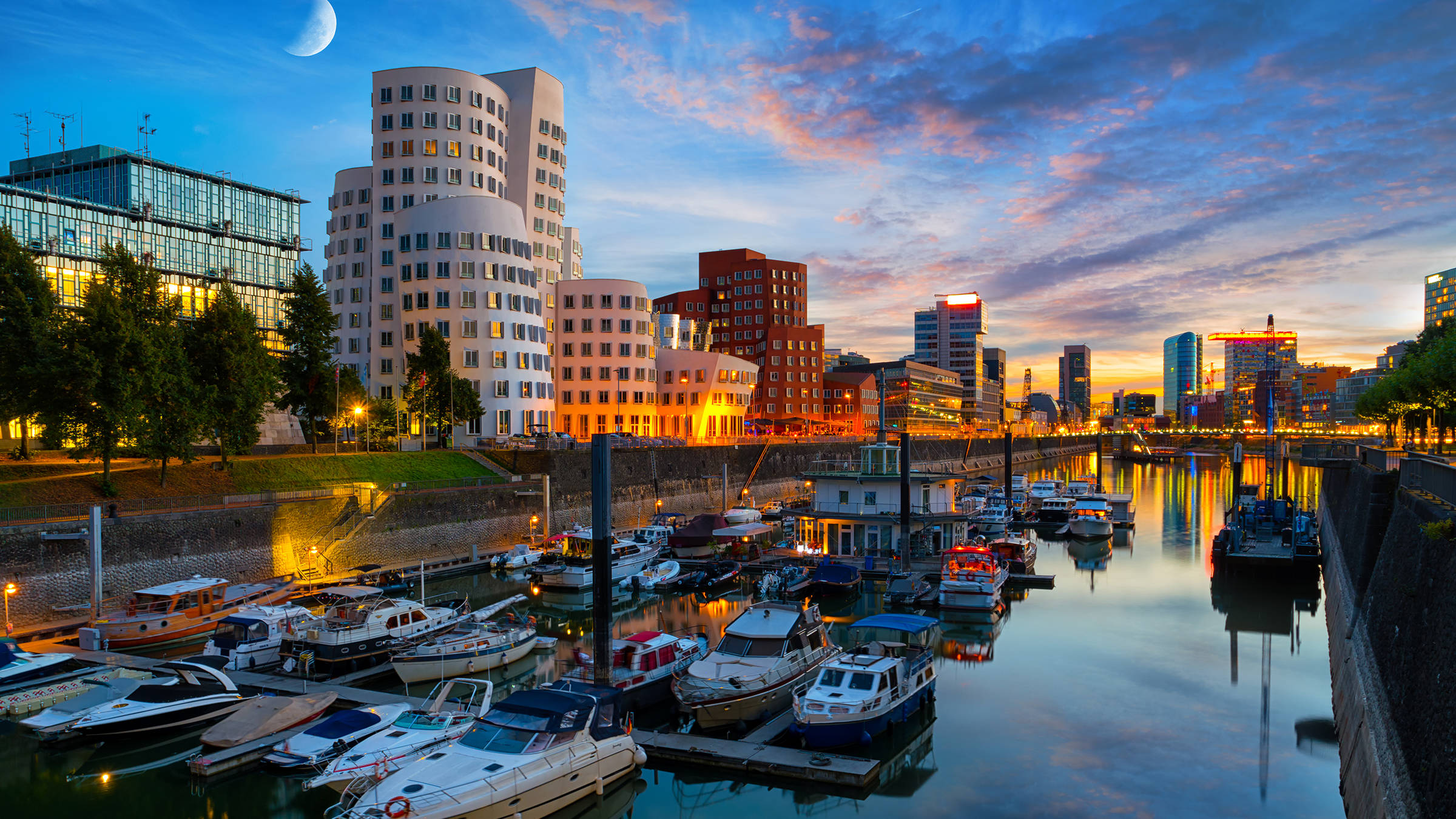 Nachtleben von Düsseldorf | H-Hotels.com Nachtleben von Düsseldorf | H-Hotels.com
