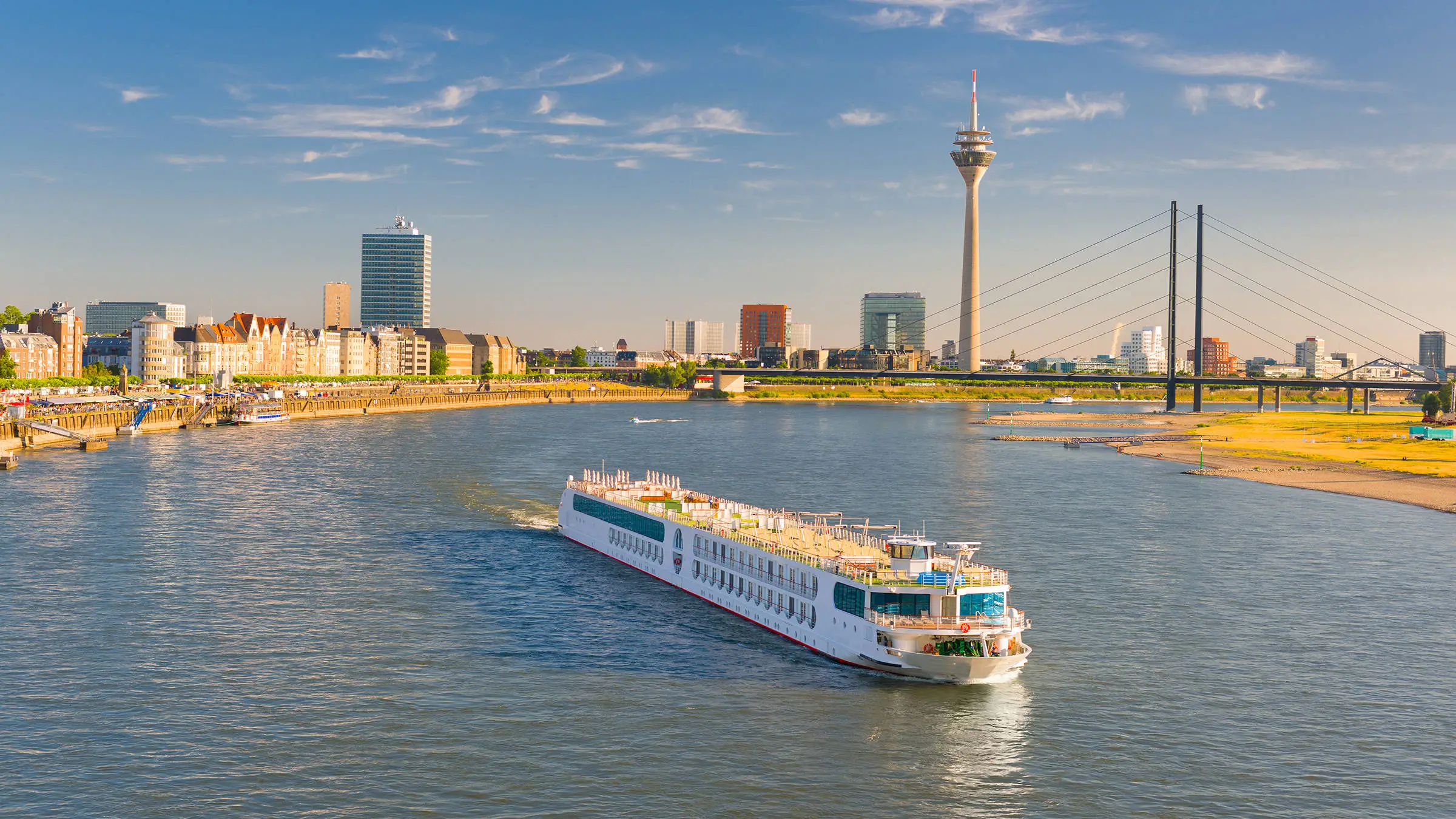 Esplorate la metropoli renana - H2 Hotel Düsseldorf Seestern