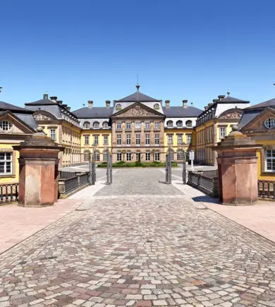 Residenzschloss Bad Arolsen am Tag.