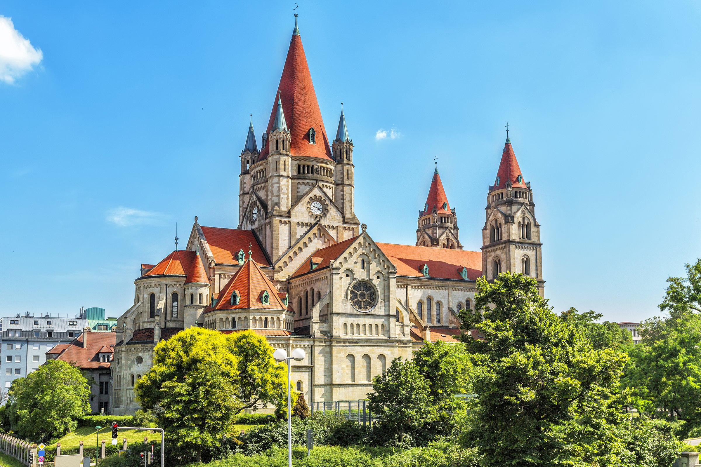 Franz-von-Assisi-Kirche in Wien | H-Hotels.com