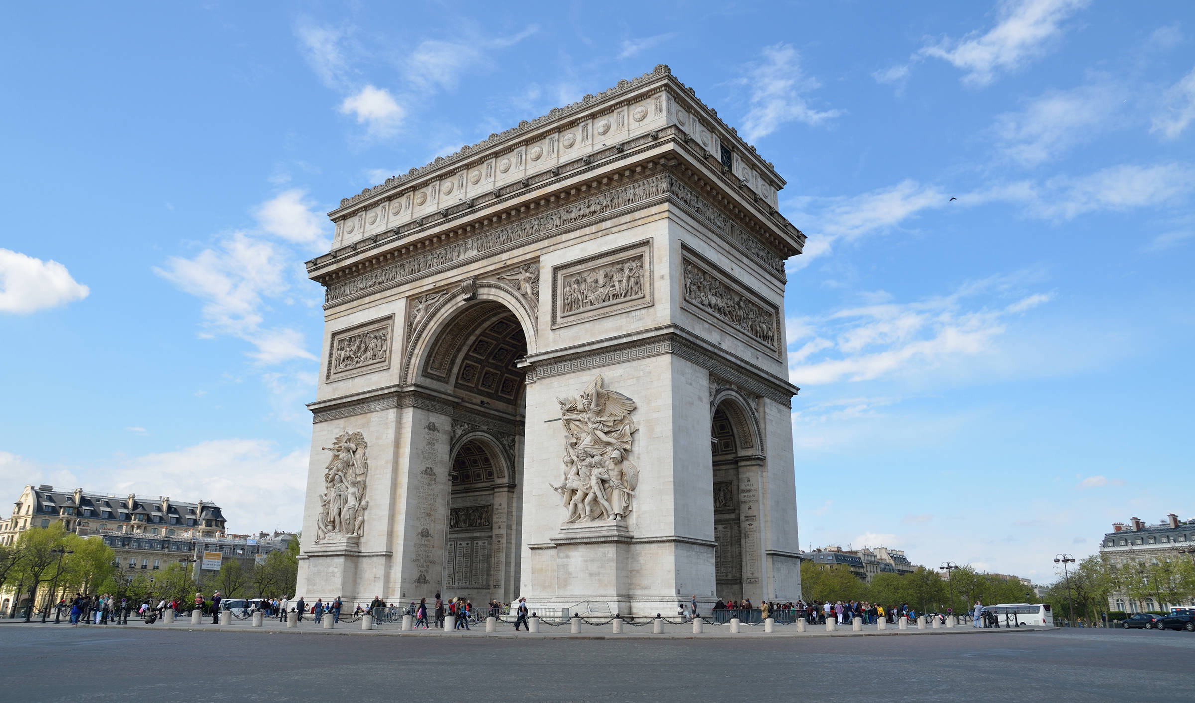 Arc de Triomphe - Städtereise nach Paris mit H-Hotels.com - Offizielle Webseite Arc de Triomphe - Städtereise nach Paris mit H-Hotels.com - Offizielle Webseite