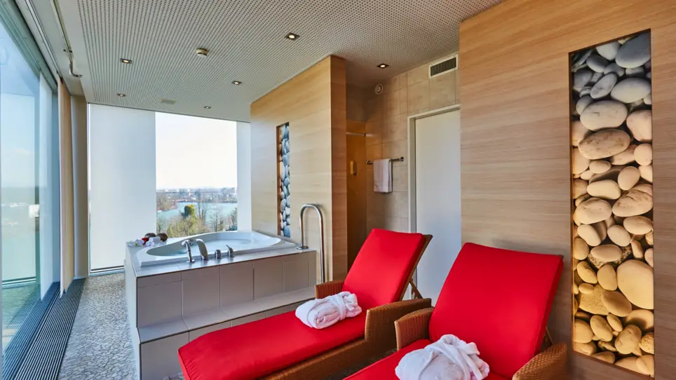 Tumbonas en el H4 Hotel Solothurn - Página web oficial