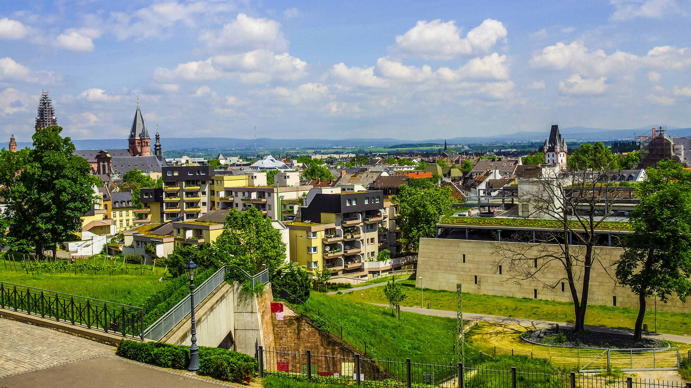 Mainz entdecken mit dem H+ Hotel Frankfurt Airport West - Offizielle Webseite Mainz entdecken mit dem H+ Hotel Frankfurt Airport West - Offizielle Webseite