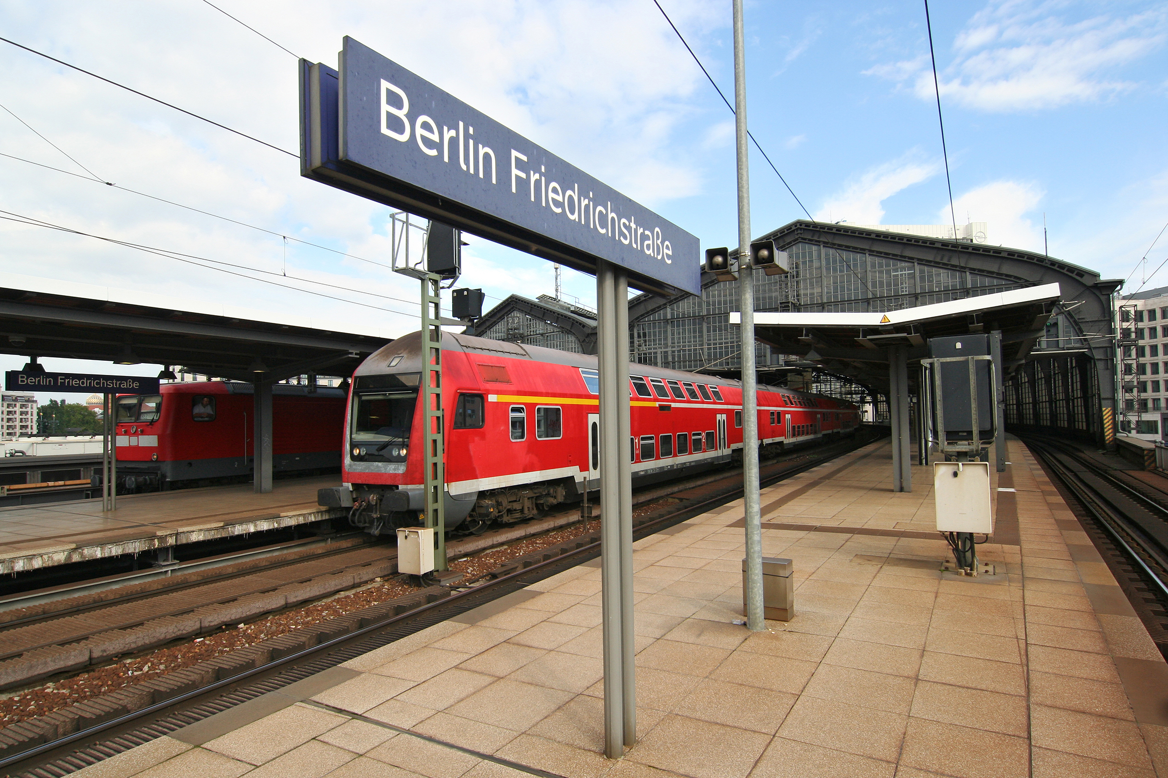 Regionalbahn - Musical Mamma Mia - H-Hotels.com Regionalbahn - Musical Mamma Mia - H-Hotels.com