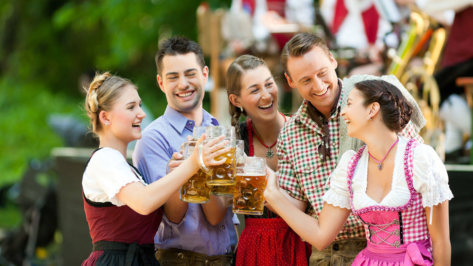 Dirndl und Lederhosen - H-Hotels.com - Offizielle Webseite Dirndl und Lederhosen - H-Hotels.com - Offizielle Webseite