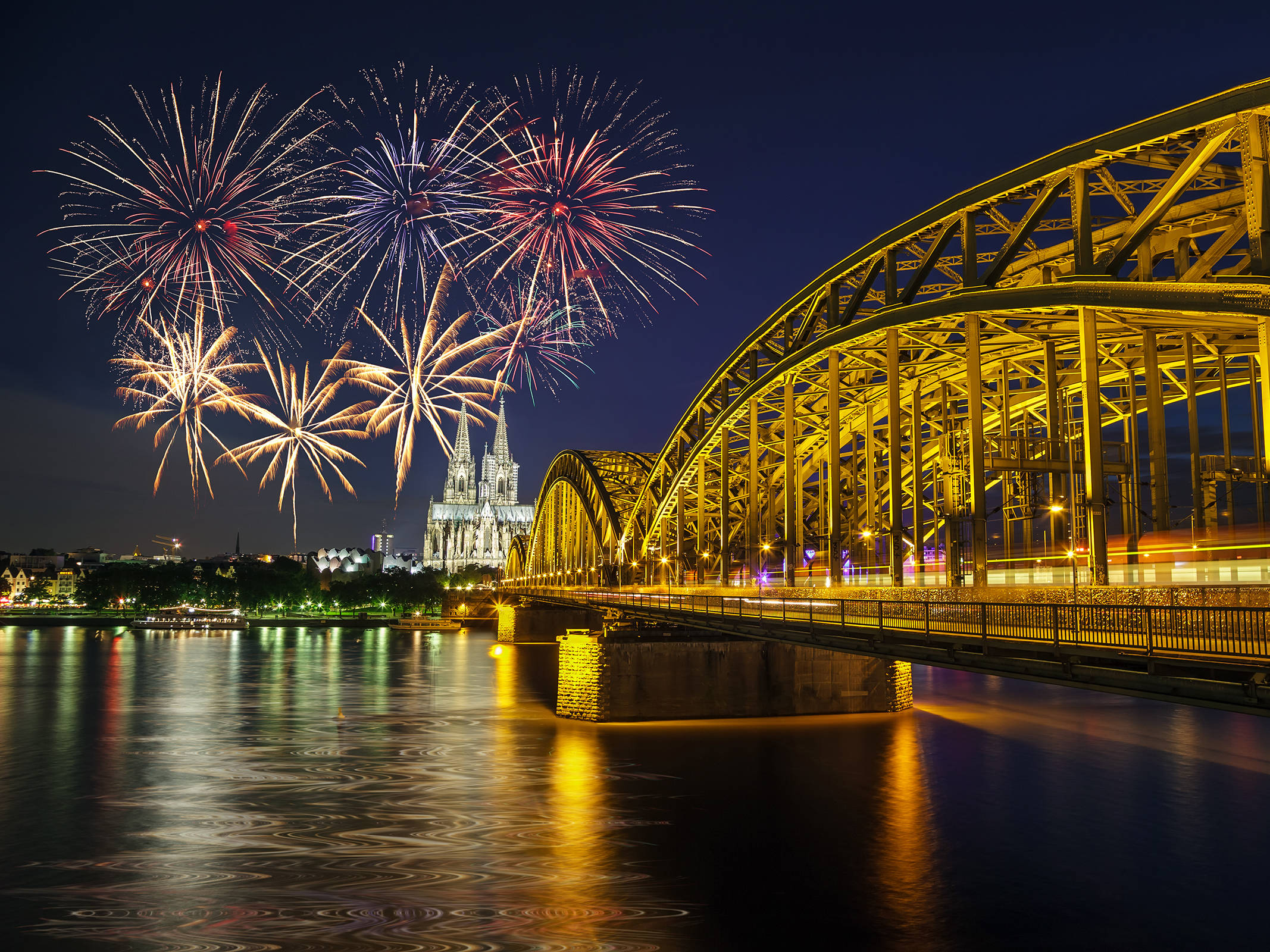 An Silvester verreisen, feiern und entspannen - H-Hotels.com - Offizielle Webseite An Silvester verreisen, feiern und entspannen - H-Hotels.com - Offizielle Webseite