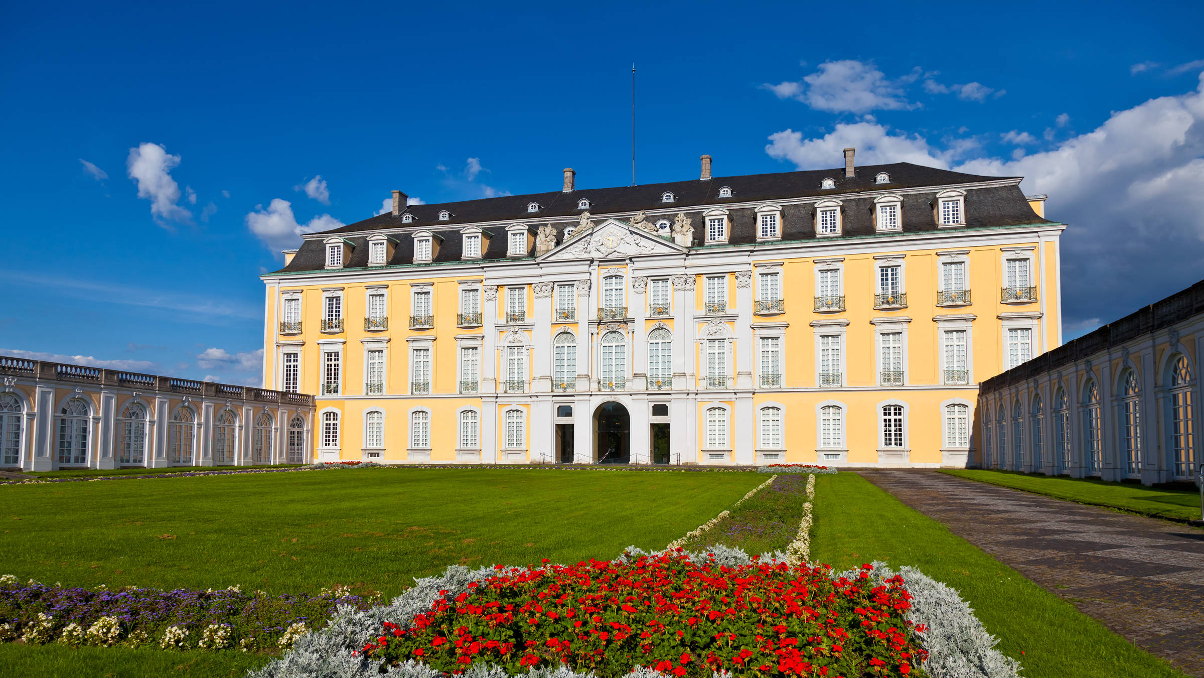 Les châteaux Augustusburg près de l'hôtel H+ Hotel Köln Brühl - Site internet officiel